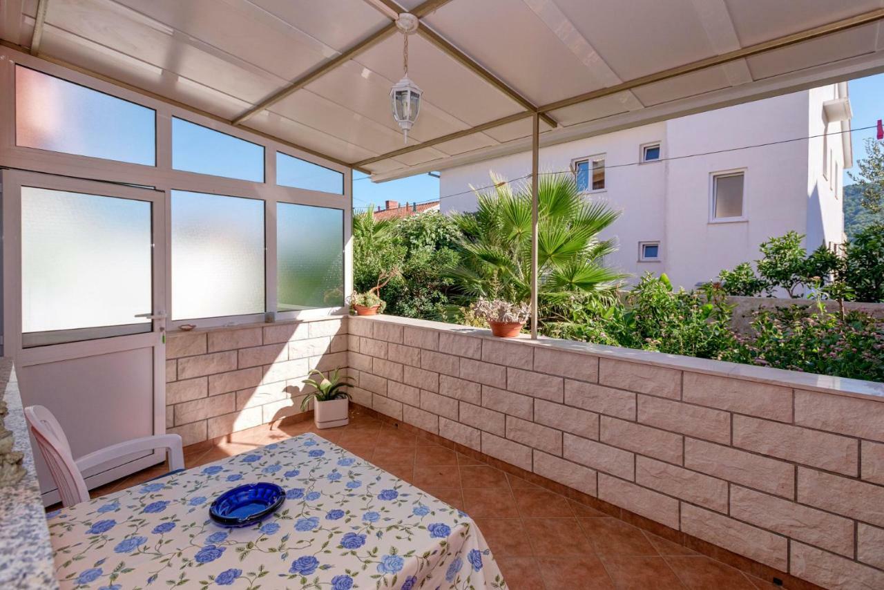 Apartments Ana Buratovic Stari Grad  Zimmer foto